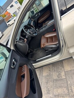 Volvo XC60 2.0 i , INSCRIPTION, Koupeno v ČR - 5