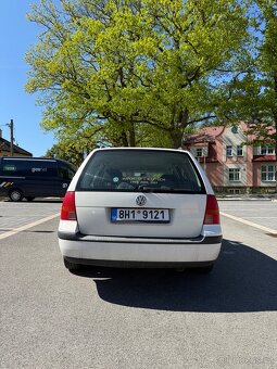 Volkswagen golf 1.6i Variant r.v. 2002 - 5