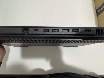 Lenovo Legion 5 AMD Ryzen 7 32GB RAM 1 TB SSD NVIDIA 8 GB - 5