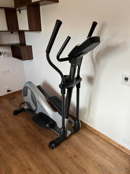 Elyptický trenažer Nordictrack E4.0 - 5