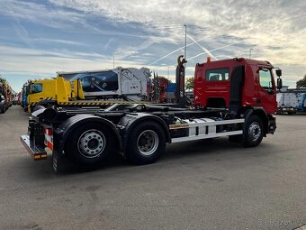Volvo FE 320 6x2 / Nosič kontejnerů Hiab / Jen 39tkm - 5