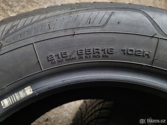 Zimní/celoroční pneumatiky Goodyear 215/65 R16 102H - 5