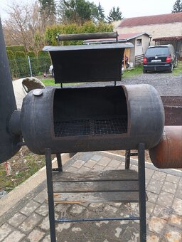 Gril z udirnou(lokomotiva) - 5