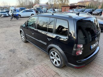 VW Touran cross 2.0 TDi 2010 - 5