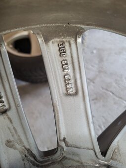 5x112 215/55 R17 - 5