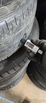 225/40 R18 92w XL Falken - 5