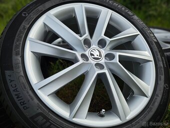 Kompletní letní Alu kola Šk. STRATOS - 205/50 R17 XL - 5x100 - 5