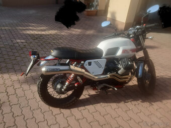 Moto Guzzi V7 II Stornello - 5