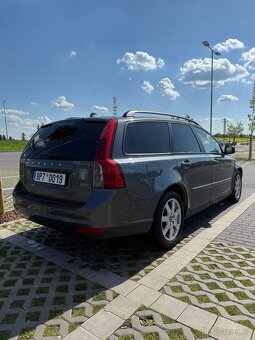Volvo v50 - 5