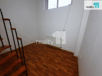 Pronájem bytu 2+kk, 25 m2, Štúrova, Praha - 5
