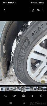 Osobní automobil Chrysler 300c - 5