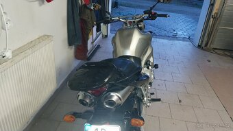 Yamaha Fazer 600 - 5