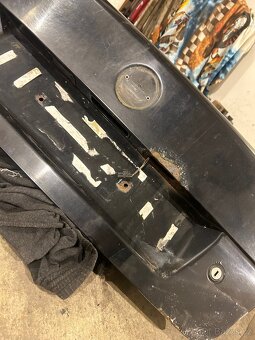 Bmw e39 sedan - zadní víko kufru - 5