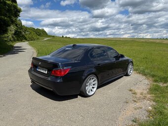BMW e60 530d Manuál M-packet - 5