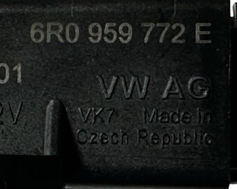 Řídící jednotka vyhřívání sedadel 6R0959772E Škoda Fabia 3 - 5