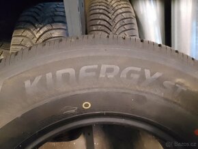 Prodám pneu 225/70r15 - 5