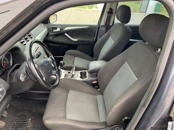 Ford S-max 2.0 TDCI facelift - REZERVACE do 18.7. - 5