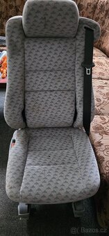 Mercedes-Benz Viano W638: zadní kapitánská křesla - 5