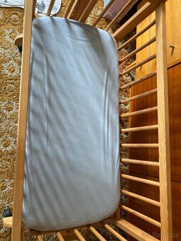 Dřevěná kolébka / malá postýlka pro miminko - 5