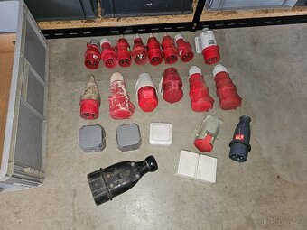 Zásuvky a kabely 230V + 380V - 16A a 32A - 5