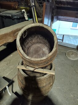 Prodám dřevěné sudy. - 5