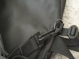 Prodám lehký batoh Lowepro - 5