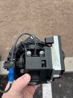 Zadní kamera Passat b8 - 5