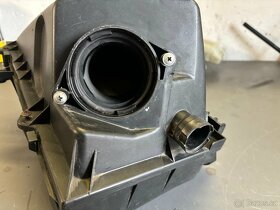 Škoda Octavia 1 filtrbox 8L0 133 837 B - 5