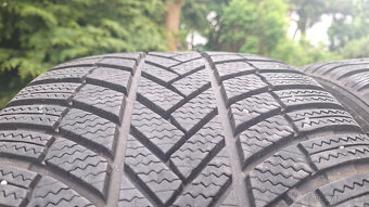 BRIDGESTONE 255/35 R 20 BLIZZAK LM005 97W XL - CELÁ SADA - 5