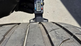 Letní pneu 255/35/18 Continental - 5
