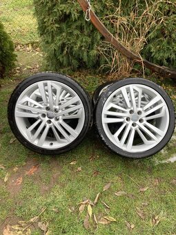 Originální alu sada Audi, R20, 5x112, Michelin pneu - 5