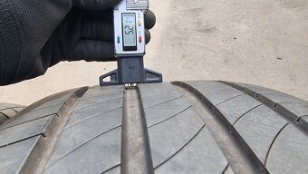 Letní pneu 235/50/19 Michelin - 5