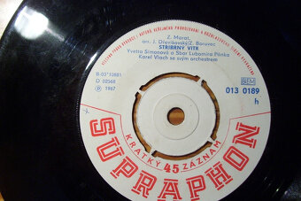 SP desky Y.Simonová,M.Chladil z let 1965-1968-set 6 ks - 5