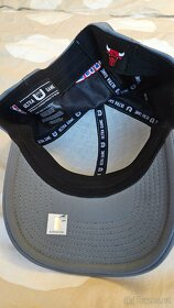 Kšiltovky Vegas Champions 2023, LA Kings, Chicago Bulls - 5