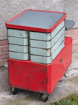 Prodám robustní dílenský vozík na nářadí. - 5