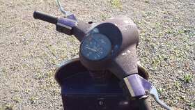 2x Piaggio Vespa 50 - 5