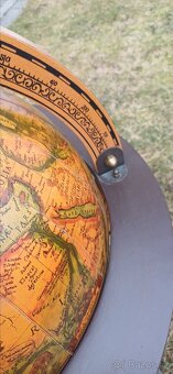 Barový stolek globus - 5