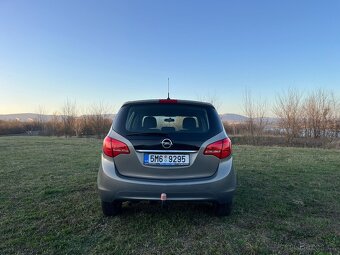 Opel Meriva 1.4 i 74 kw r.v. 2012 - 5