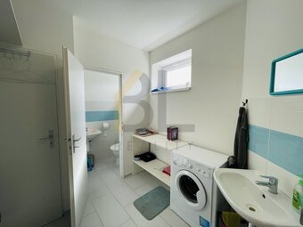 Pronájem komerčního prostoru 122m2, Hodonín - 5