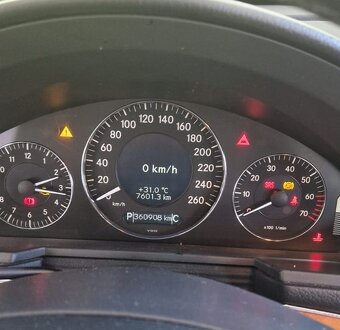 Mercedes 200 - W 211, Model 2004, Benzin & LPG - 5