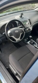 Hyundai i30 cw (combi) 1.4 80 kW, rok výroby 2012 - 5