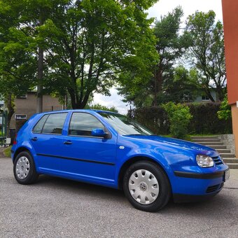 Volkswagen Golf 1.6 benzín, funkční klima, bez koroze - 5