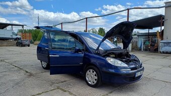 peugeot 807 7 mistny ( krasny stav ) - 5