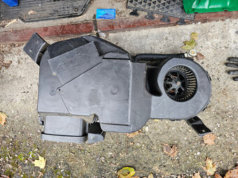 Vw sharan 1.9 tdi 4motion,zadní topení a pružiny - 5