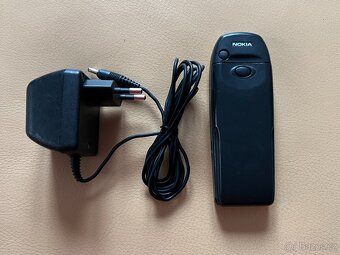 Nokia 6310 a Nokia 6310i - 5