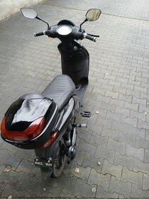 E-moped - 5