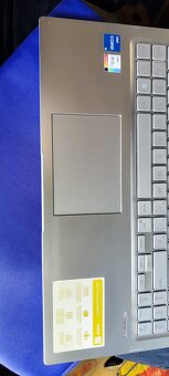 Notebook Asus Vivobook 15 (X1504ZA-BQ128W) stříbrný - 5