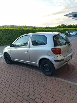 Toyota Yaris 1.0 VVTI - 5