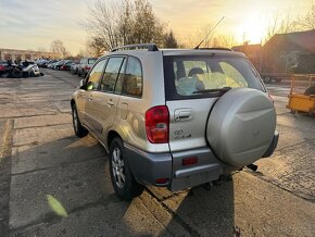 Toyota Rav 4 03 2.0 D4D pouze na náhradní díly - 5