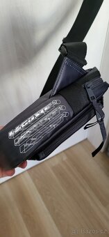 Lacoste kabelka přes rameno - 5